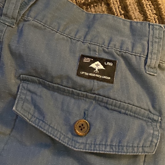 LRG Cargo blue shorts Men’s size 30 - Picture 5 of 5